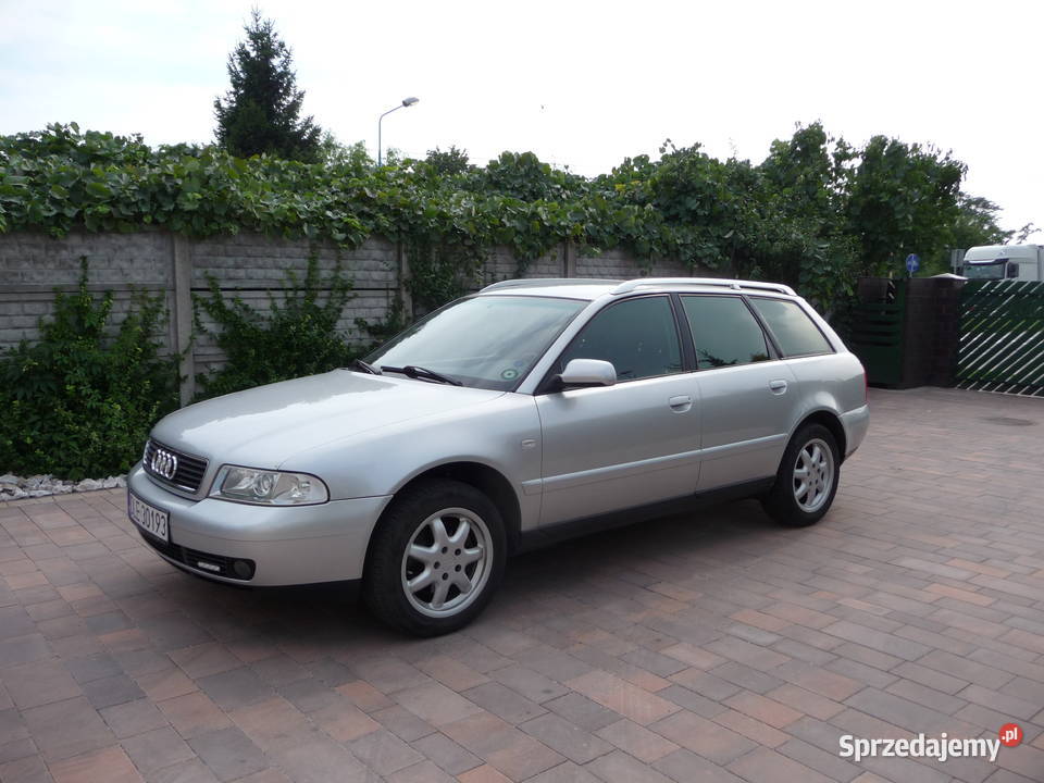 AUDI A4 B4 