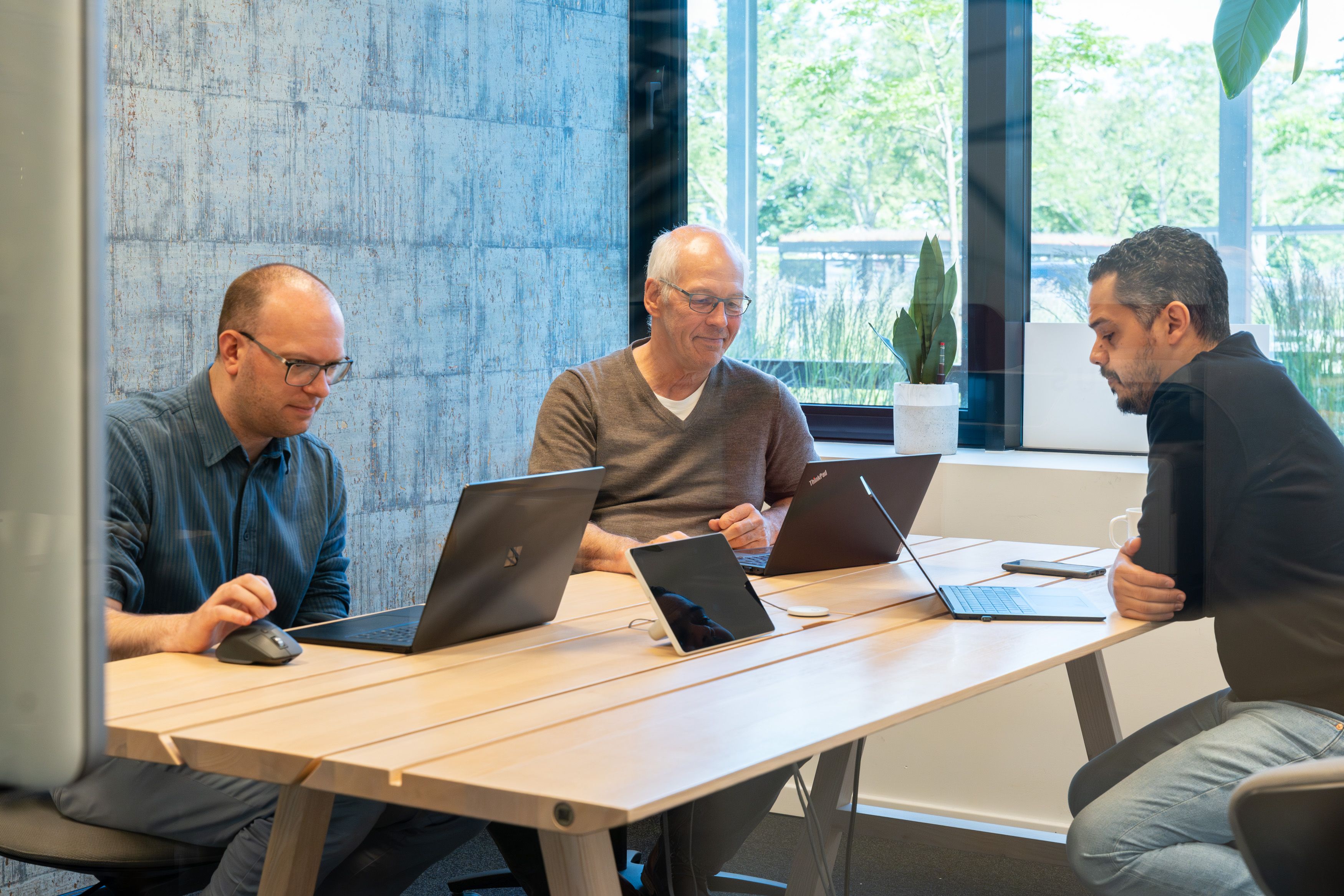 Questions about Microsoft VDI? Our experts are happy to help | Arxus