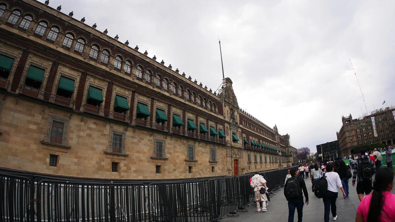 Fachada del Palacio Nacional, sede del Poder Ejecutivo federal, en el Centro Histórico de la Ciudad de México.