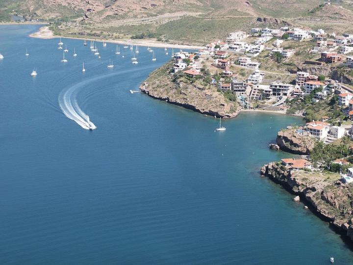 Bahía y costa de San Carlos, municipio de Guaymas, Sonora (imagen de archivo).