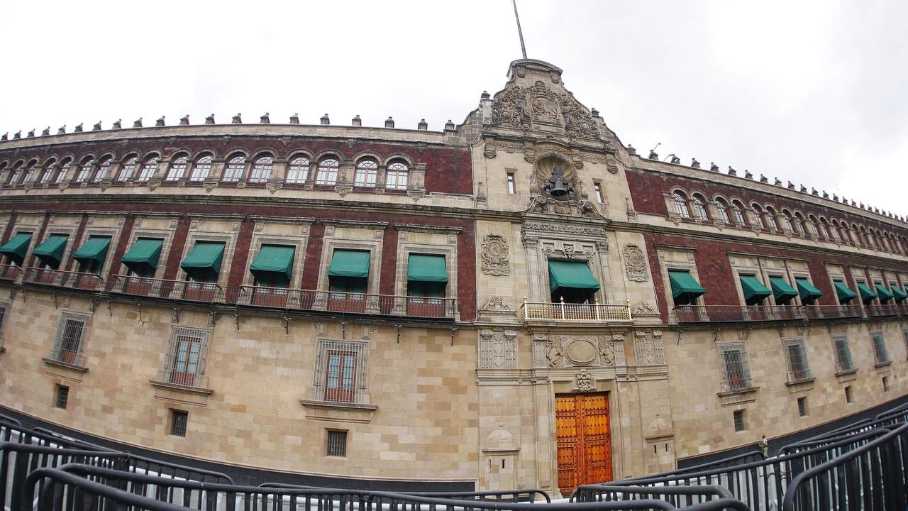 Fachada del Palacio Nacional, sede del Poder Ejecutivo federal, en el Centro Histórico de la Ciudad de México (imagen de archivo).