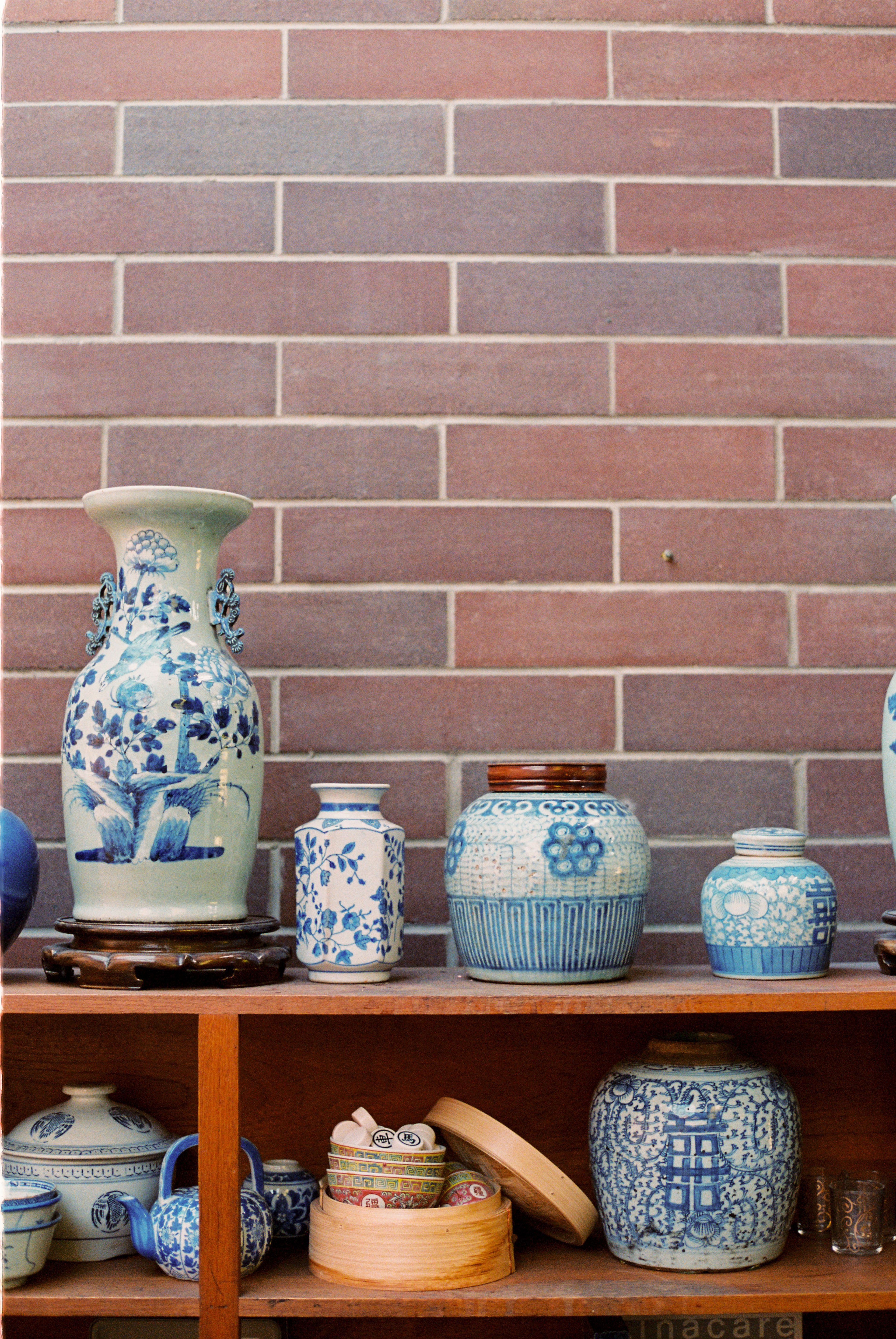 VASE COLLECTION IN CHINATOWN VANCOUVER, 2021.