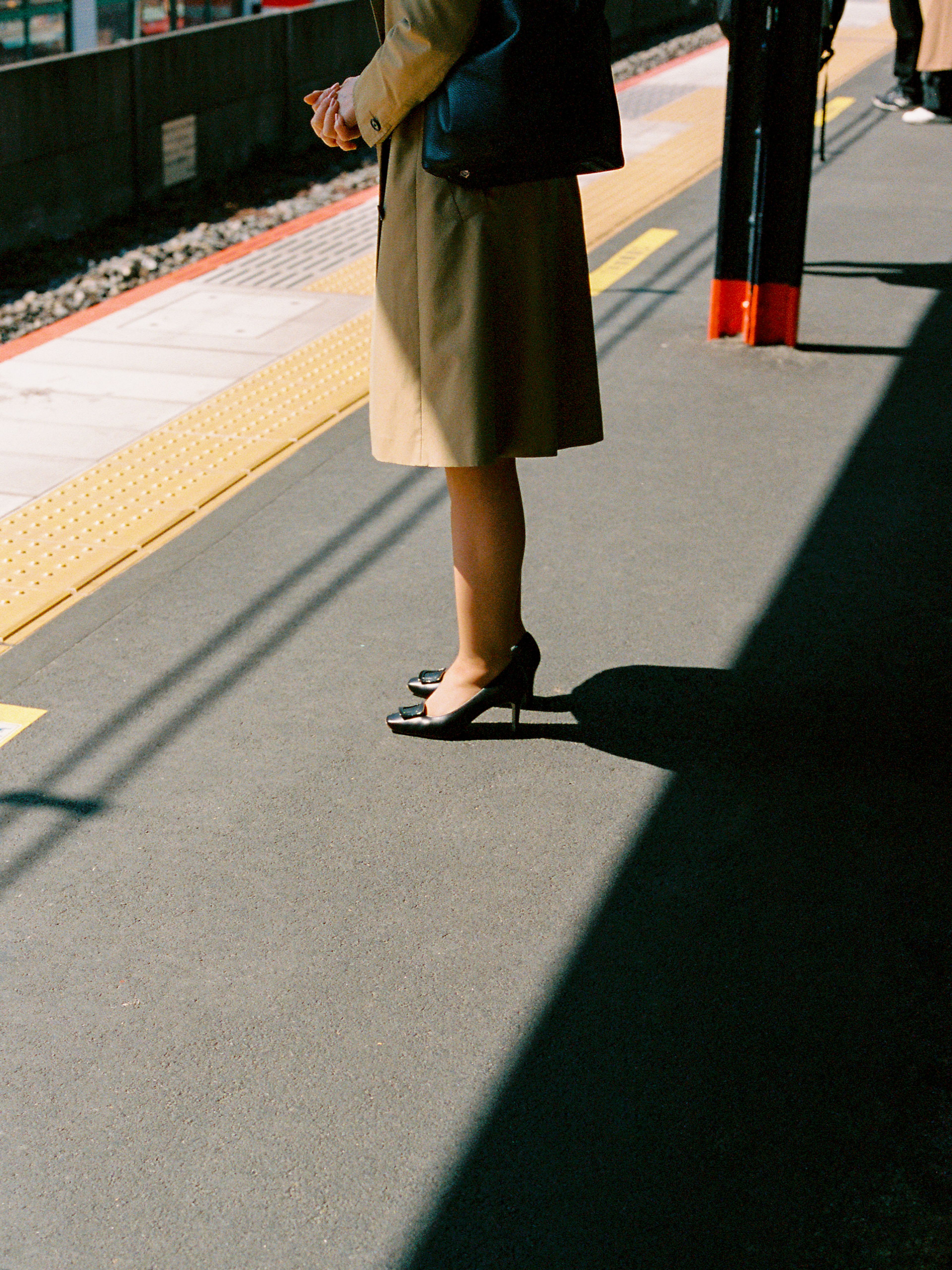 TROMPETTE PUMPS ON THE JE YAMANOTE LINE TOKYO, 2023.