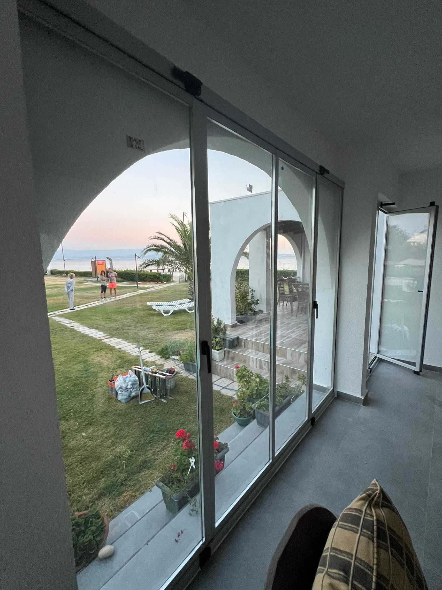 Villa antre cam detay