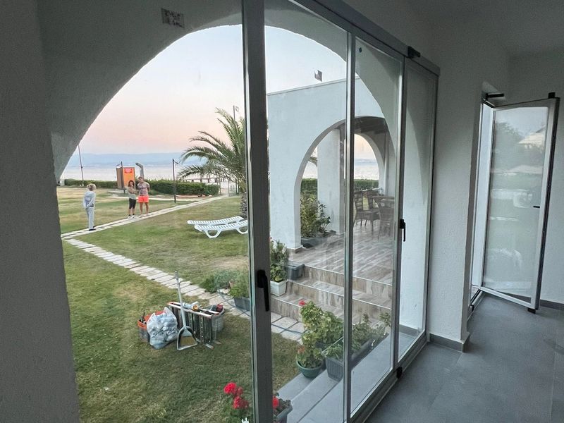 Villa antre cam detay