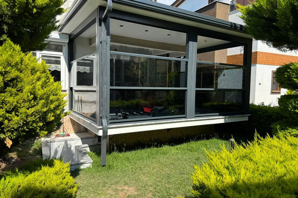 Giyotin Cam Sistemleri