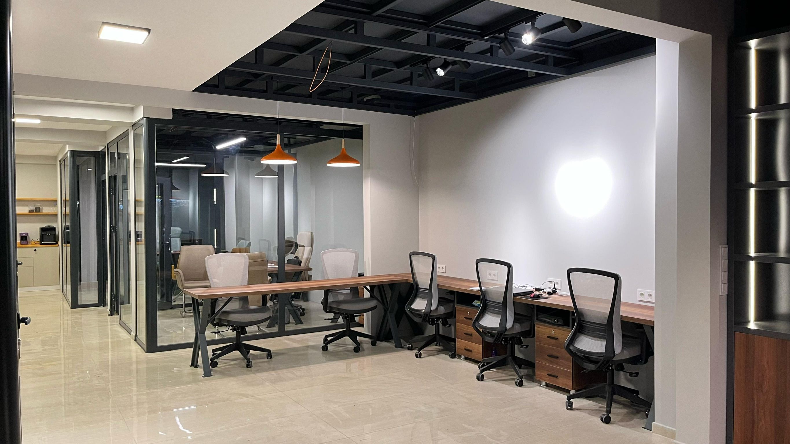 Ofis cam oda tasarımı