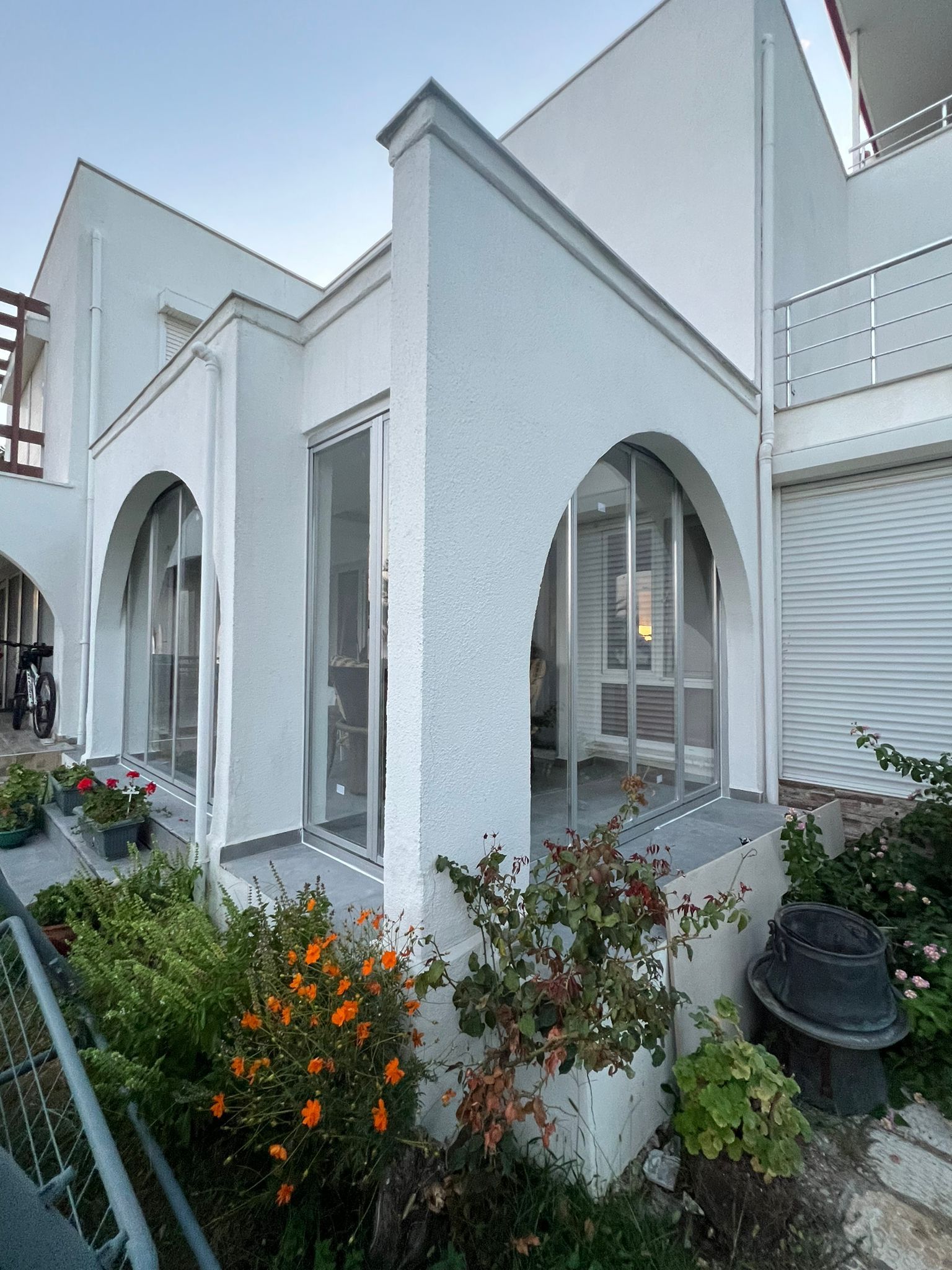 Villa antre cam kapı sistemi