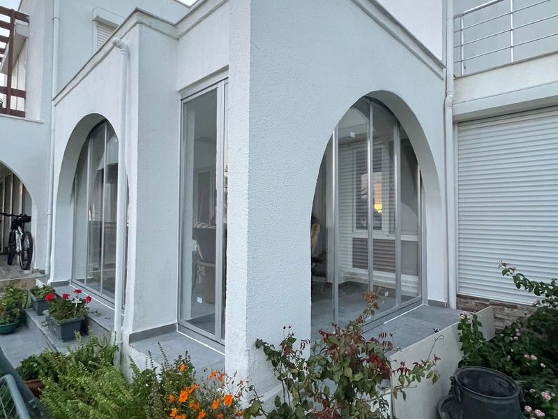 Villa antre cam kapı sistemi