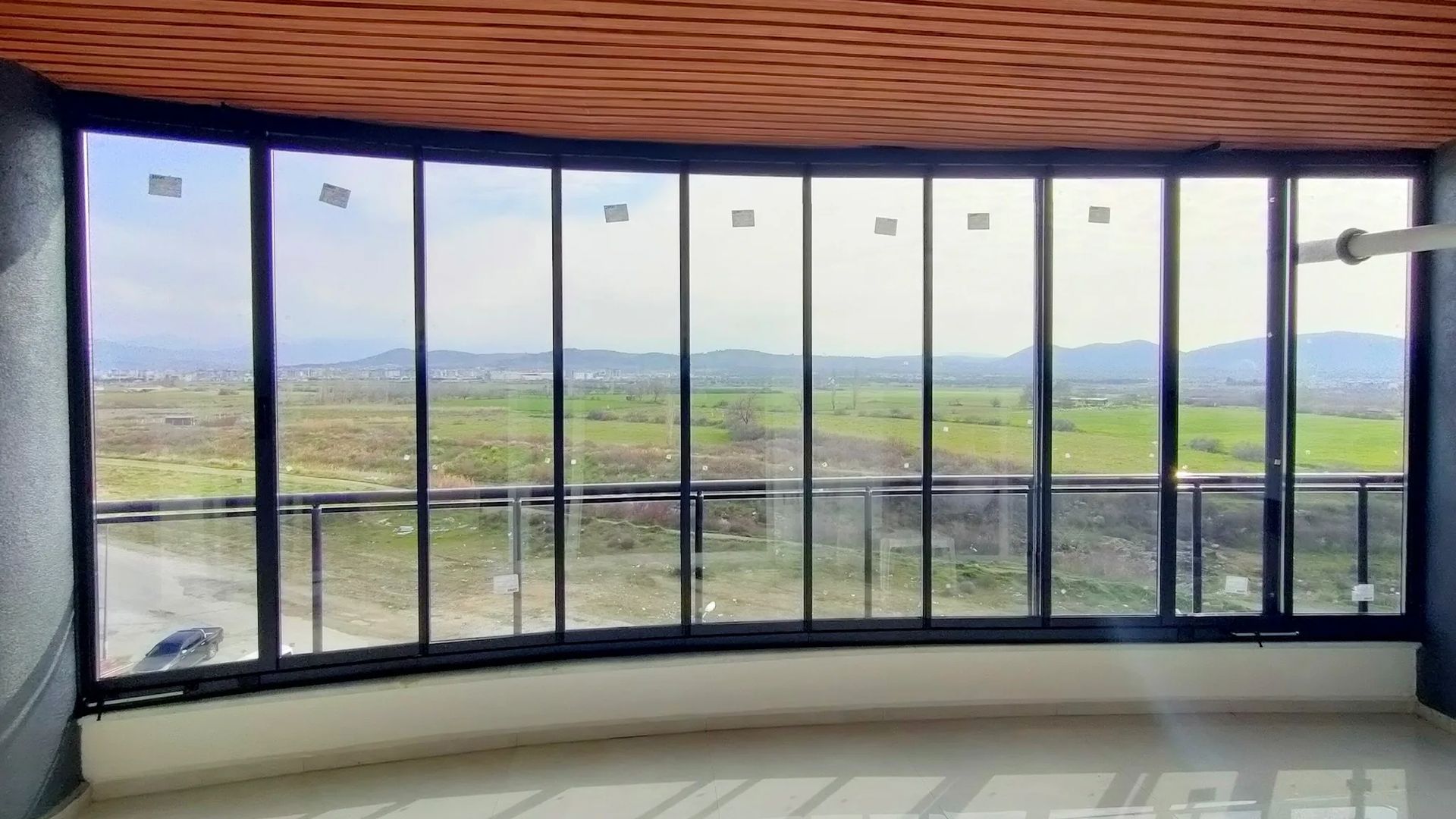 City PVC Balıkesir Edremit Cam Balkon Montajı Doğa Manzarası