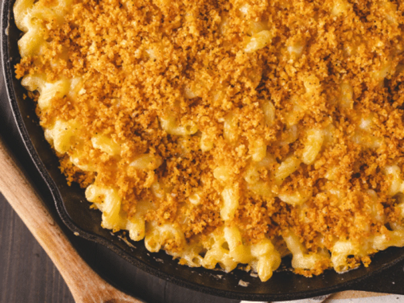Smoky Chip Mac & Cheese Topper with Mitten Chips