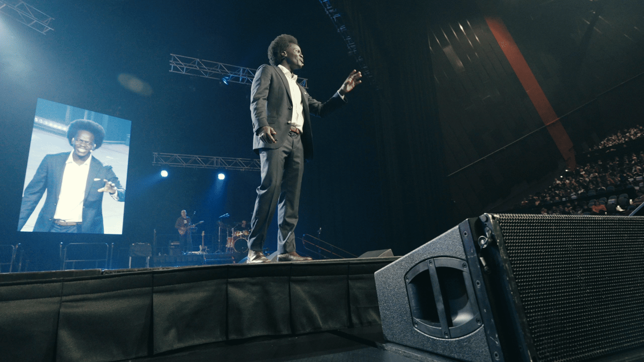 Duku Forè inspiring audiences with powerful keynote presentation