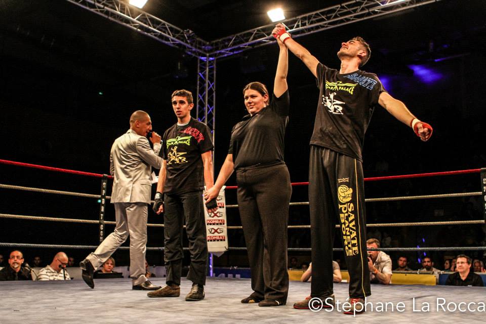 Victoire d'Alex lors du savate boxing 10