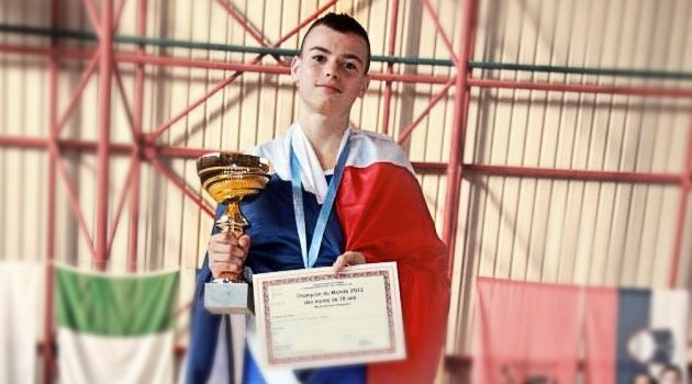 Lorenzo Place champion du monde 2013 de boxe française