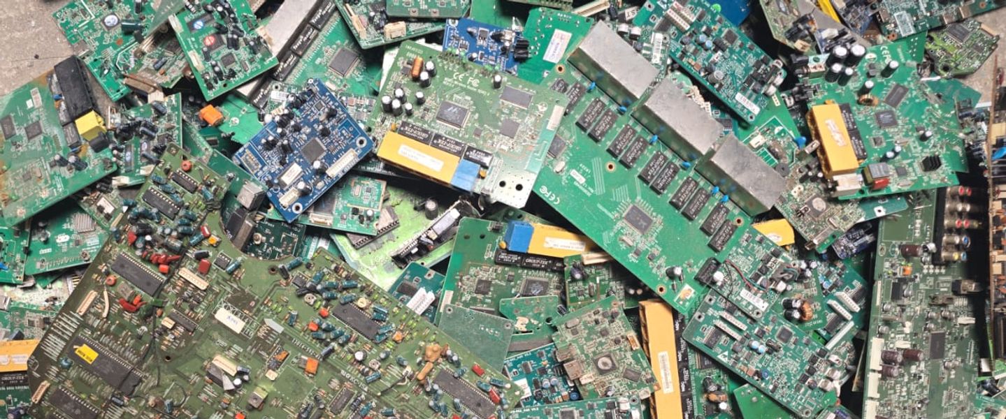 Panduan Lengkap Bisnis PCB Bekas: Cara Meraup Keuntungan dari Daur Ulang Scrap PCB