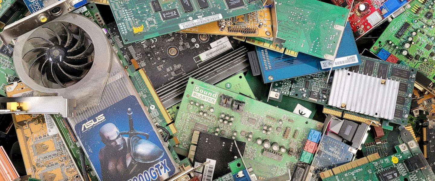 Corporate E-Waste Management: Effective Steps to Handle Office Electronic Waste