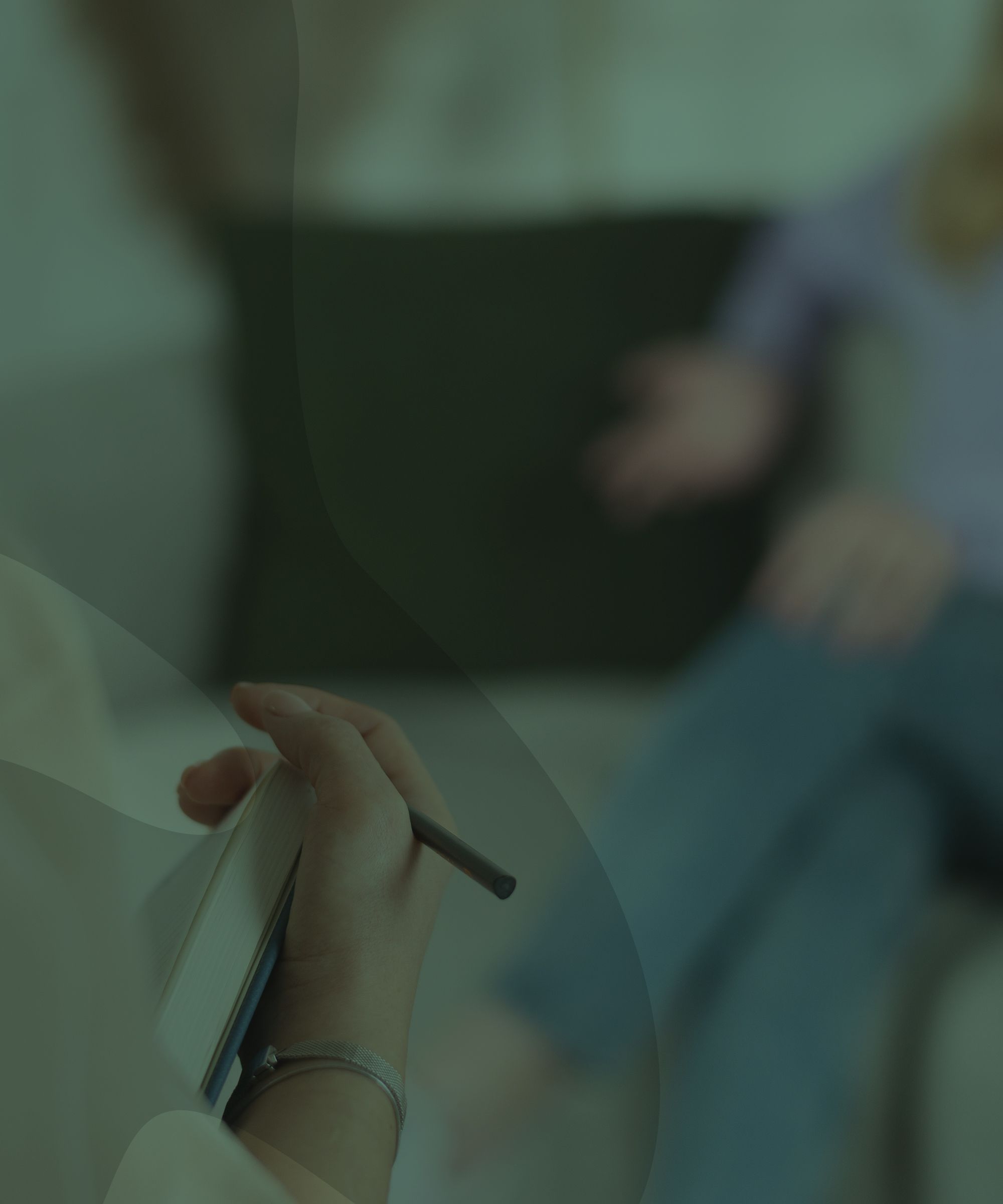 Családállítás — rendszerszemléletű módszer a családi és kapcsolati minták mélyebb megértéséhez.