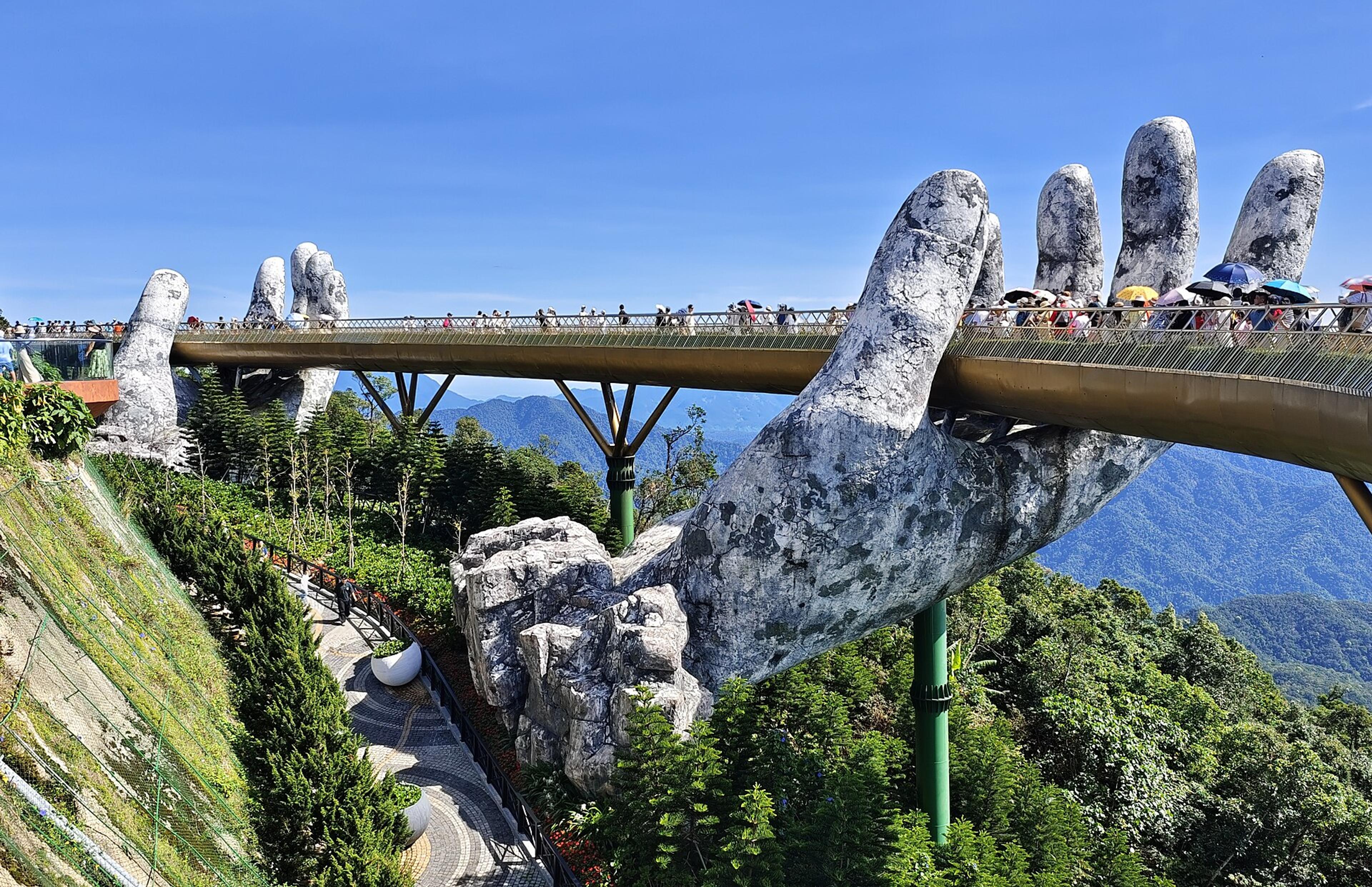 Ba Na Hills & the Golden Bridge