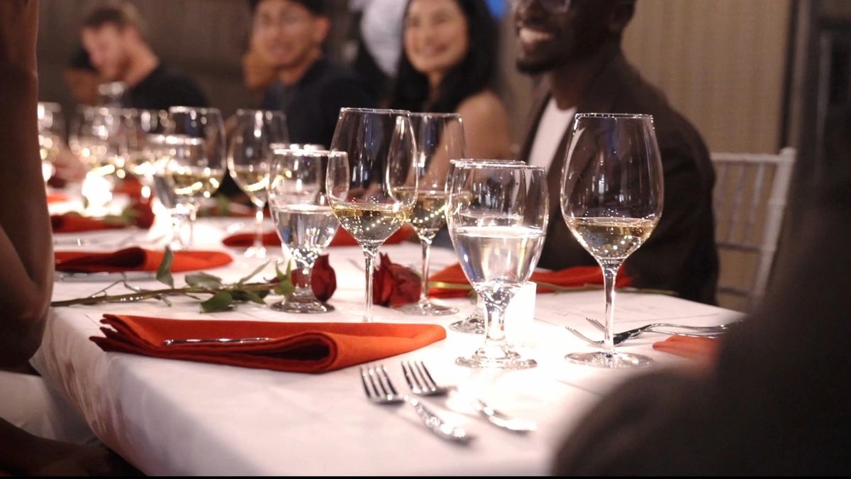 Red roses adorning the XVI dinner table