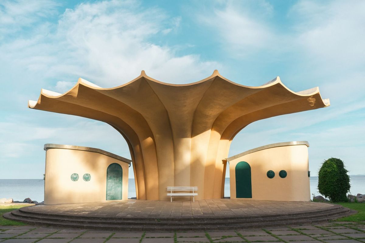 pavilion-beside-lake