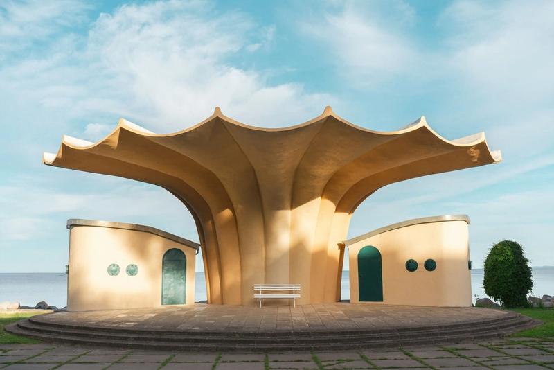 pavilion-beside-lake