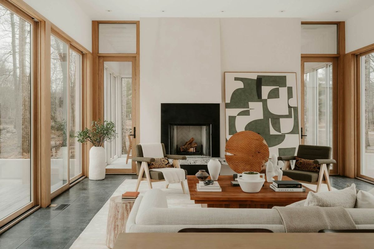 organized-room-representing-interior-design-service