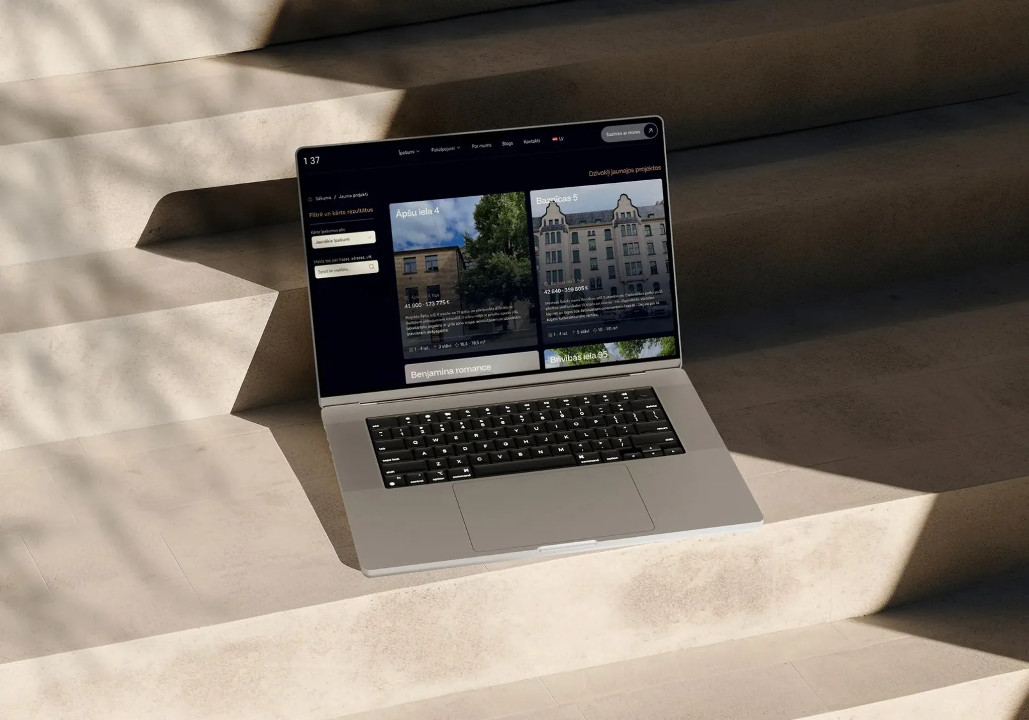 The 1:37 website with its property listings