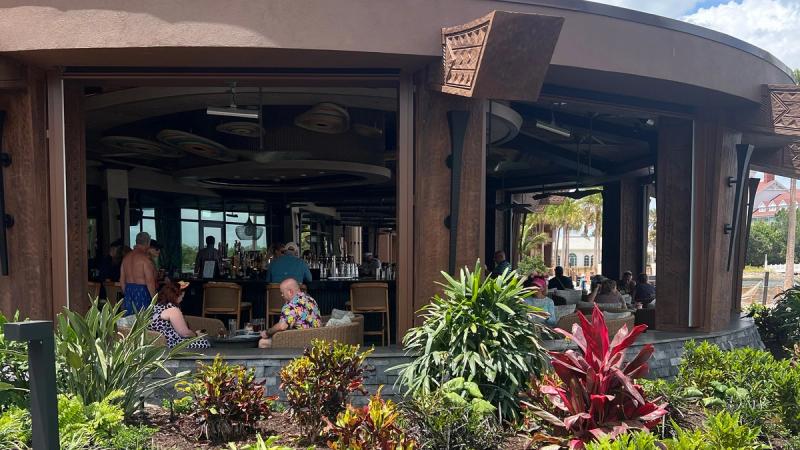 Wailulu Bar & Grill at Disney's Polynesian Village Resort