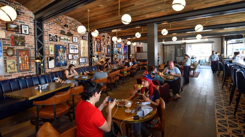 Lamplight Lounge at Disney California Adventure Park