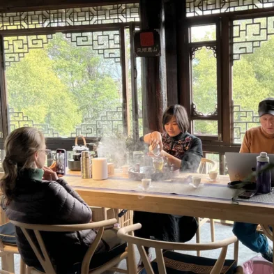 Private tea tasting hosted by a local tea master featuring premium Pu'er tea in Lijiang
