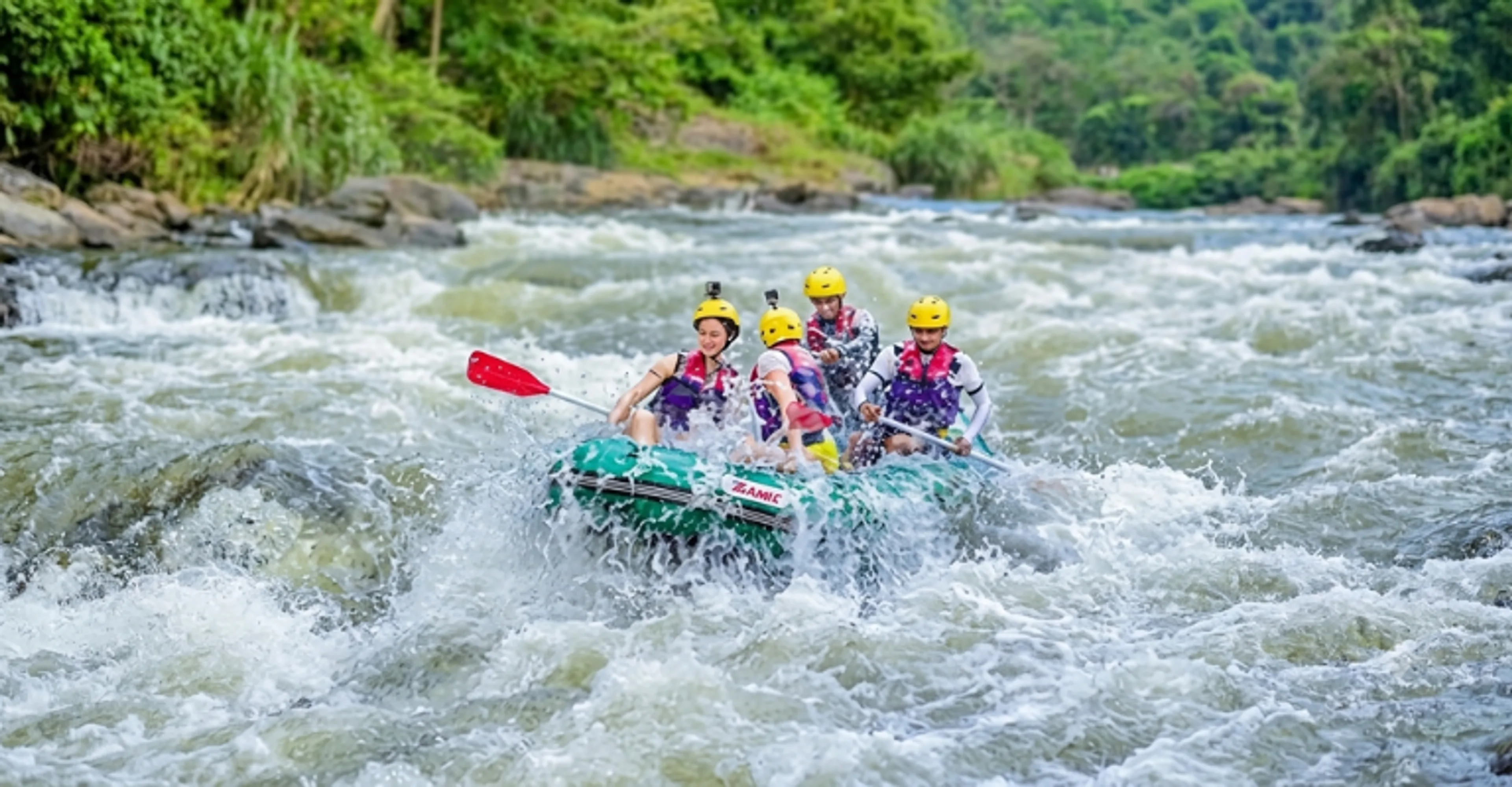 Rafters running white water rapids on the Kelani River near Kitulgala