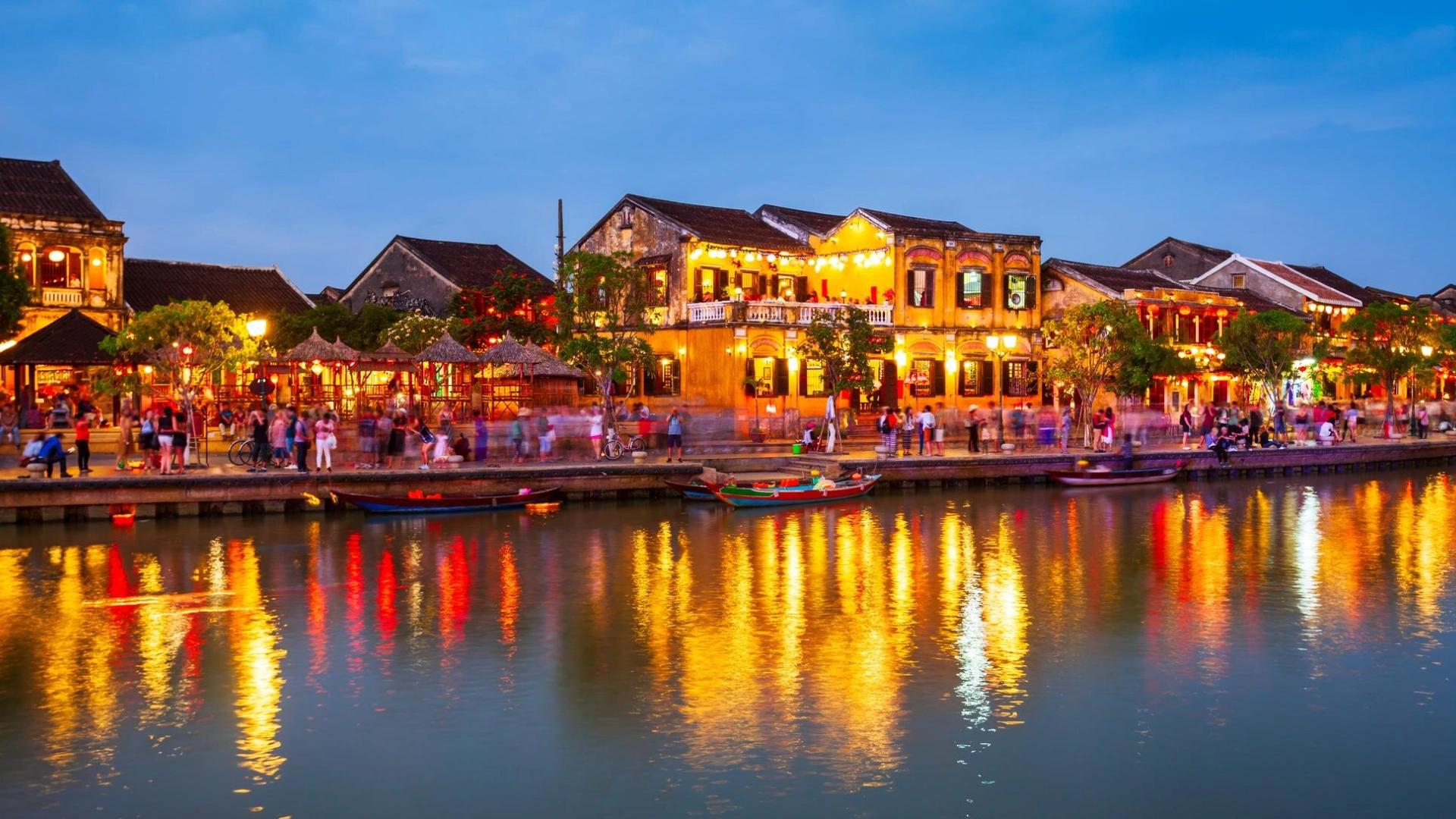 Lantern-lit streets of Hoi An Ancient Town