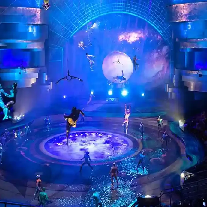 La Perle live acrobatic show performance in Dubai theatre