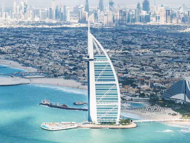 Best Time to Visit Dubai: Weather, Festivals & Holiday Calendar 2026