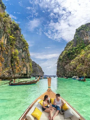 Hong Islands Tour with pristine lagoons and turquoise waters
