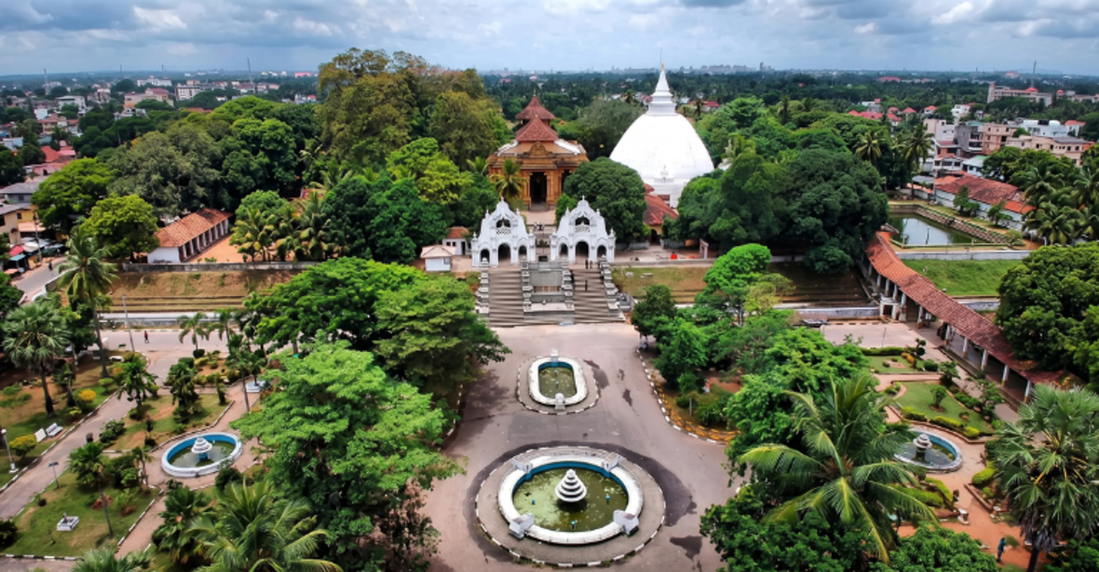 Divurumpola Temple, Kelaniya Temple and Panchamuga Anjaneyar Temple in Sri Lanka