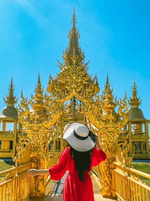 Private after-hours temple tour at the illuminated Wat Arun in Bangkok, Thailand