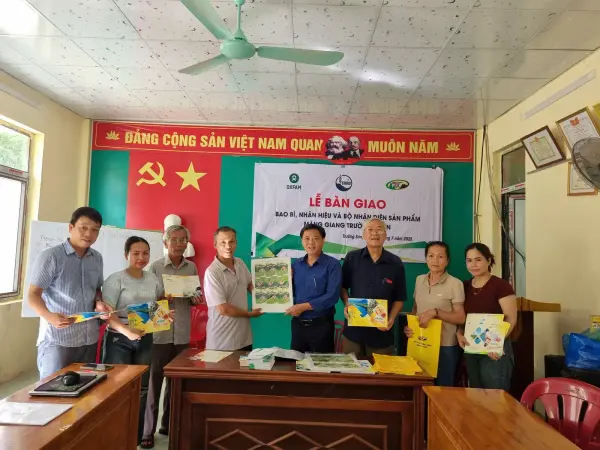 Lễ bàn giao bao bì, nhãn hiệu và bộ nhận diện sản phẩm măng Giang Trường Xuân — ảnh 3