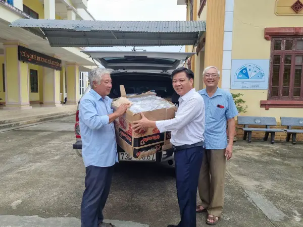 Lễ bàn giao bao bì, nhãn hiệu và bộ nhận diện sản phẩm mật mía Làng Khiên — ảnh 12