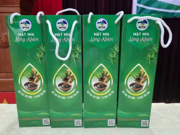 Lễ bàn giao bao bì, nhãn hiệu và bộ nhận diện sản phẩm mật mía Làng Khiên — ảnh 7