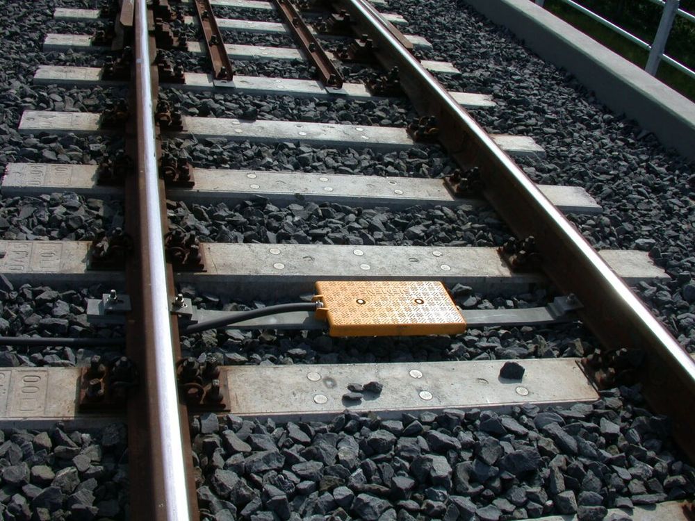 Exploring the Histories and Presents of the Athens and Thessaloniki Railway Line cover