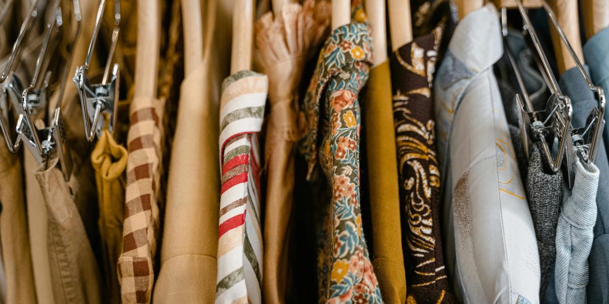 Shopfront vs Vendoo (2025): Best Crosslisting Tool for Australian Resellers?