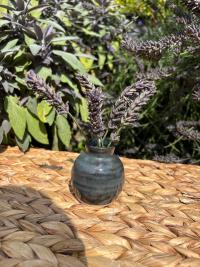 Bud vase