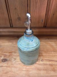 The Speckled Sea Oil Pourer - Image 2