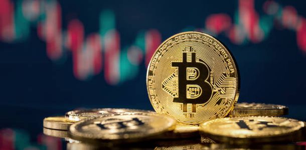 Bitcoin Reserves on Exchanges Six Times Higher than Stablecoin Holdings