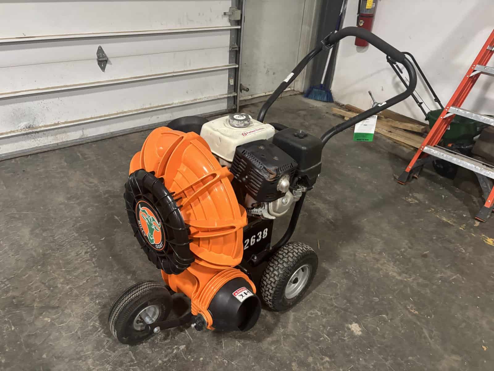 Leaf Blower Rentals for Fast Cleanup of Leaves, Grass, and Debris