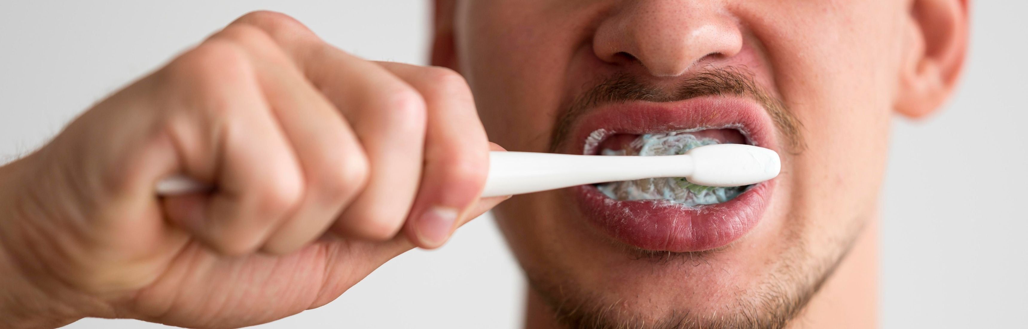 Gingivitis: qué es, causas y tratamiento