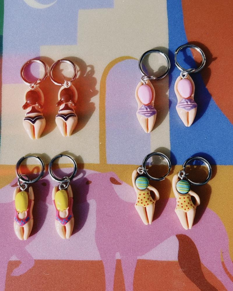pendientes de acero inoxidable con dije de nadadoras