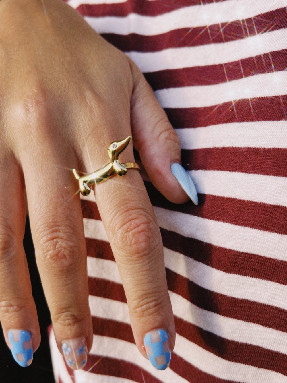 anillo de acero inoxidable dorado salchi