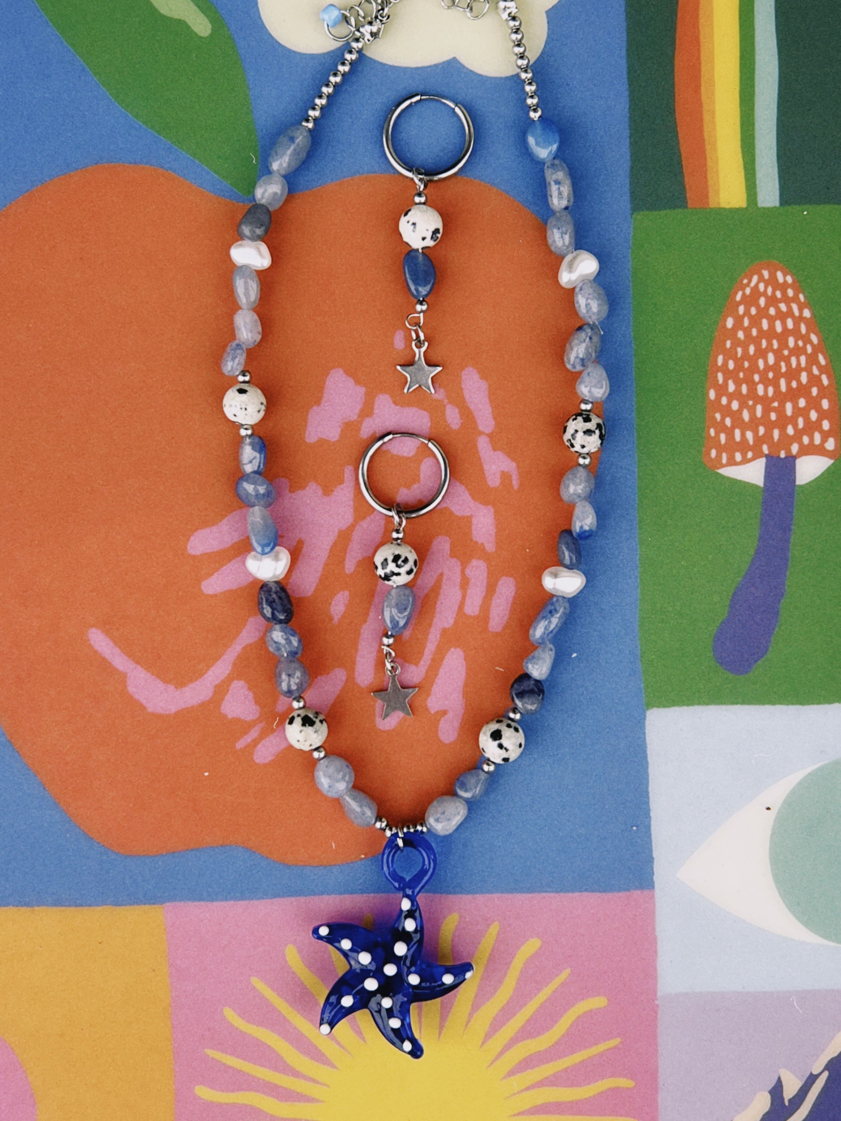 pack de collar con dije de vidrio soplado y pendientes de acero y piedras, super artesanal y únicos